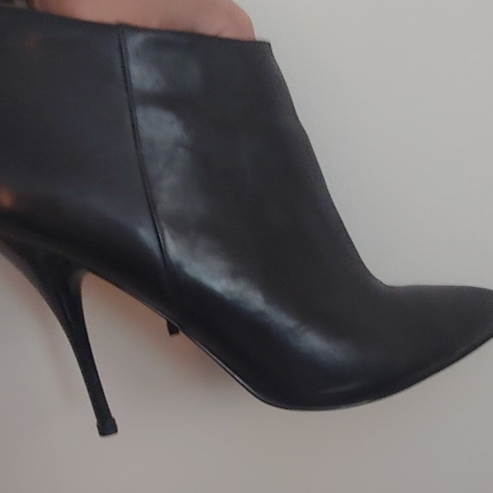 Guess Booties
